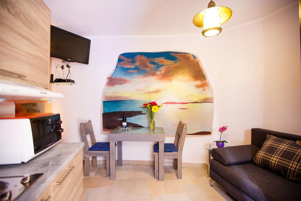 Studio Apartments Bonaca Split Exterior photo